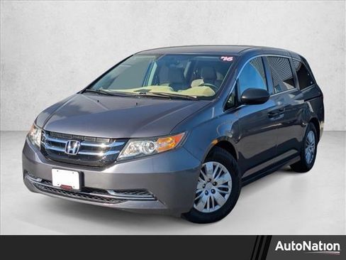 Used 2016 Honda Odyssey LX image 1
