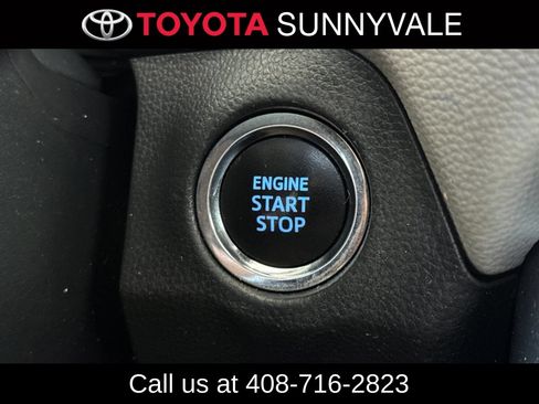 Used 2021 Toyota RAV4 XLE Premium AWD/4WD image 26