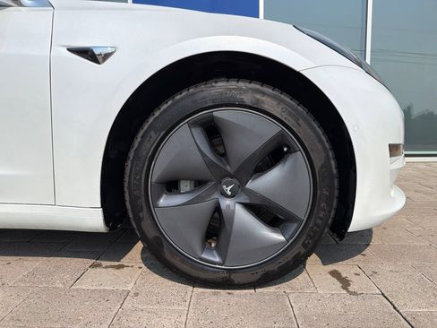 Used 2020 Tesla Model 3 Standard Range Plus RWD image 8