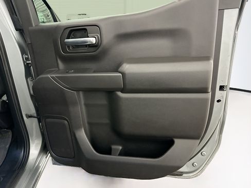 Used 2024 Chevrolet Silverado 1500 Custom Trail Boss w/ LPO, Dark Essentials Package image 31