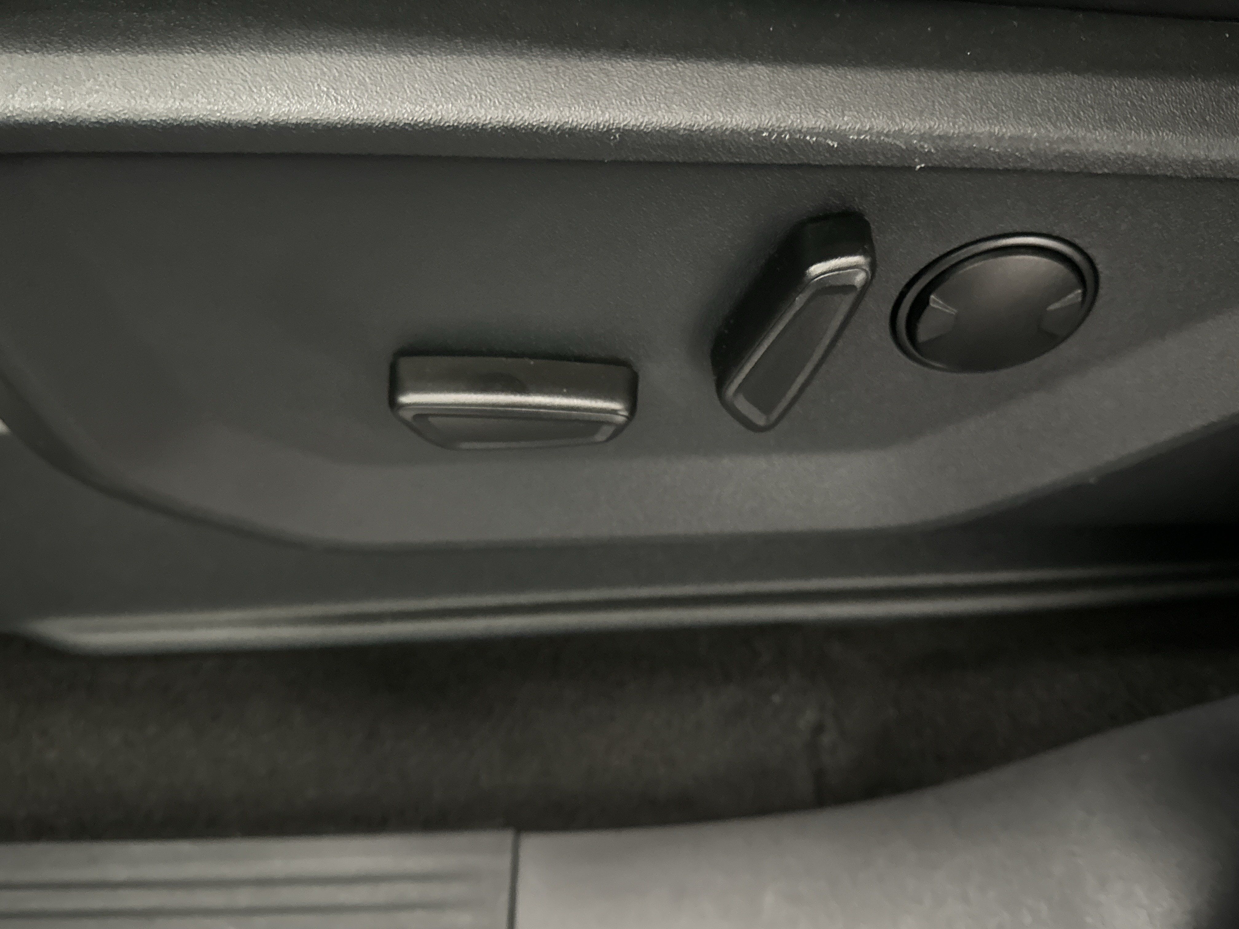 Used 2025 Ford Expedition Tremor AWD/4WD image 26