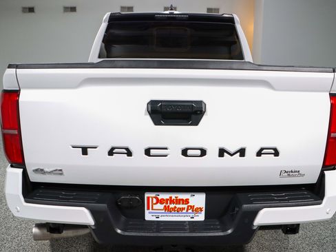 Used 2024 Toyota Tacoma SR5 image 8