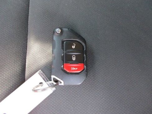 Used 2020 Jeep Wrangler Unlimited Sport S image 27