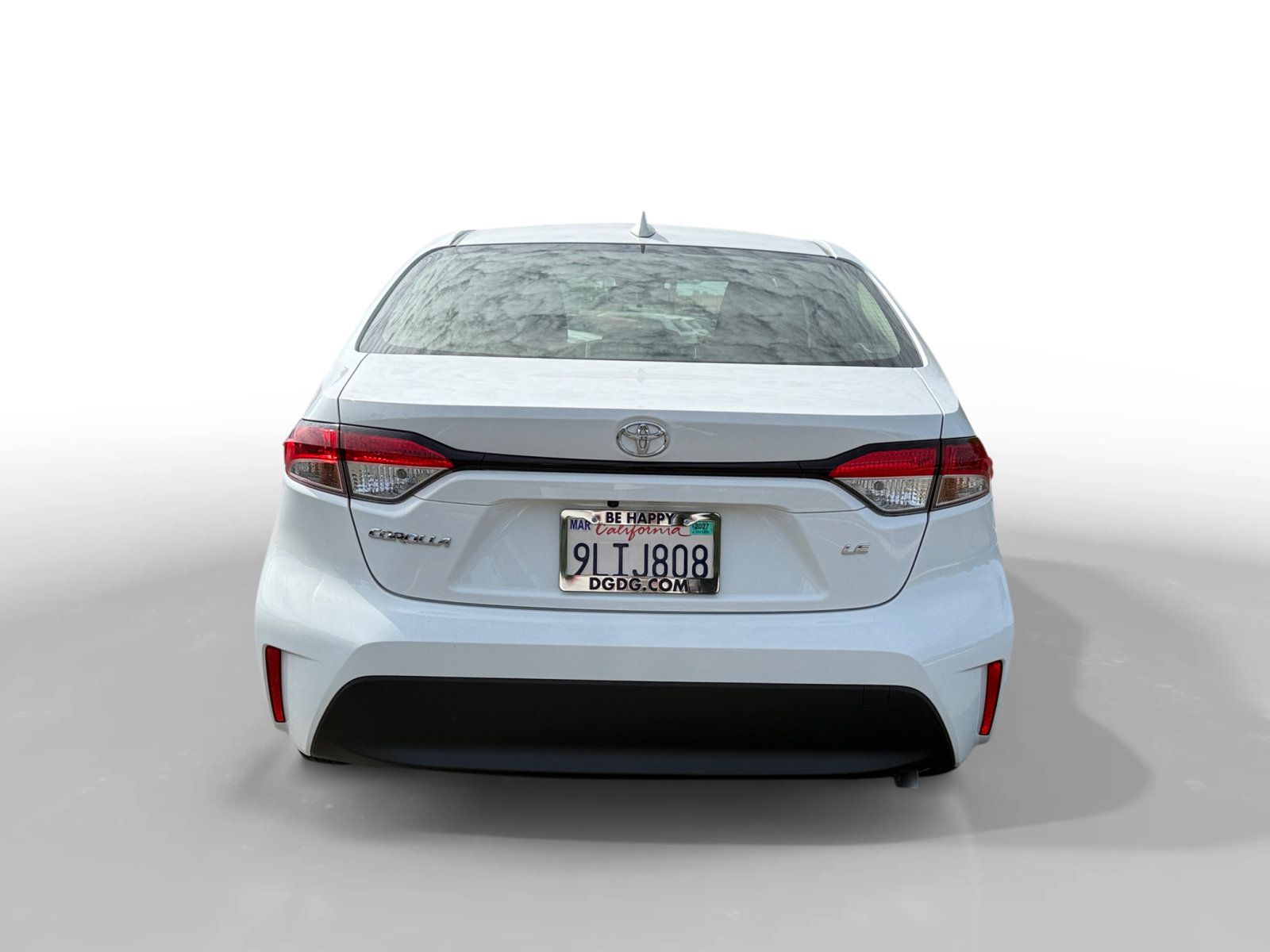 Used 2024 Toyota Corolla LE w/ LE Convenience Package FWD image 4