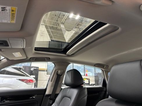 Used 2023 Honda Civic Touring image 22