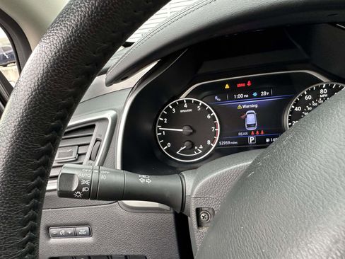 Used 2023 Nissan Murano SV image 28