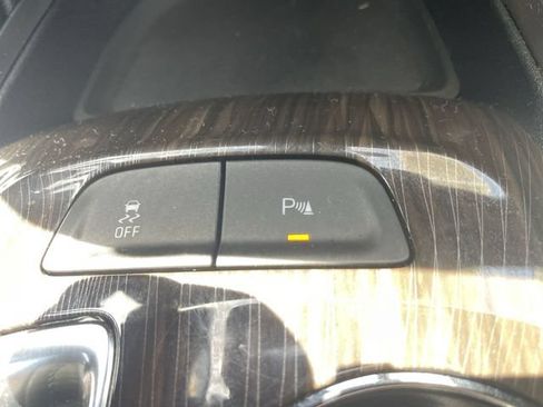 Used 2024 Chevrolet Malibu LT FWD image 18