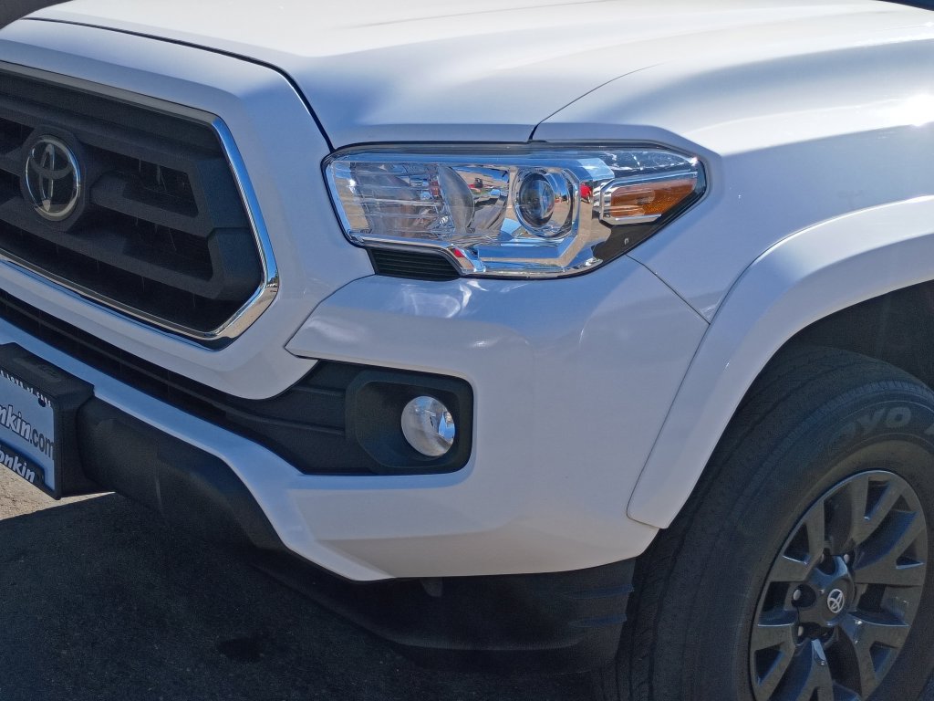 Used 2023 Toyota Tacoma SR5 RWD image 10
