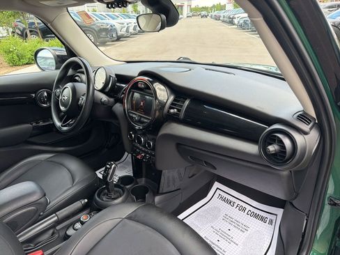 Used 2020 MINI Cooper 4-Door Hardtop FWD image 13