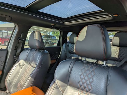 Used 2022 Mitsubishi Outlander SEL image 13