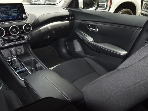 Used 2022 Nissan Sentra SV w/ All-Weather Package FWD image 17