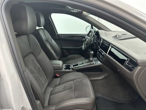 Used 2021 Porsche Macan AWD/4WD image 27