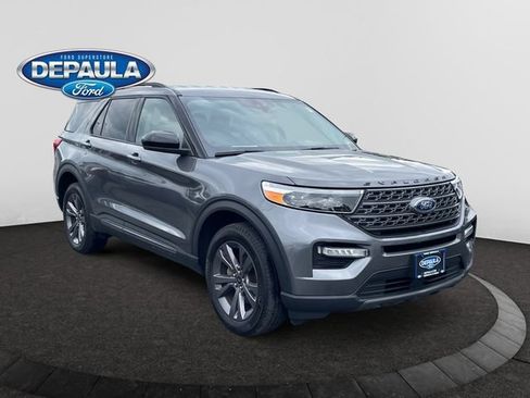 Used 2023 Ford Explorer XLT w/ Equipment Group 202A AWD/4WD image 9