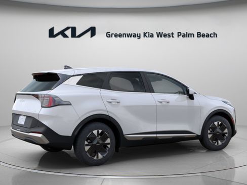 New 2027 Kia Sportage LX FWD image 8