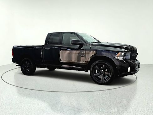 Used 2019 RAM 1500 Express w/ Wheel & Sound Group AWD/4WD image 2