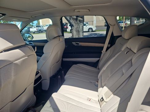 Used 2024 Genesis GV80 3.5T AWD/4WD image 3