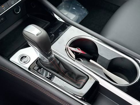 New 2025 Nissan Altima 2.5 SR image 12