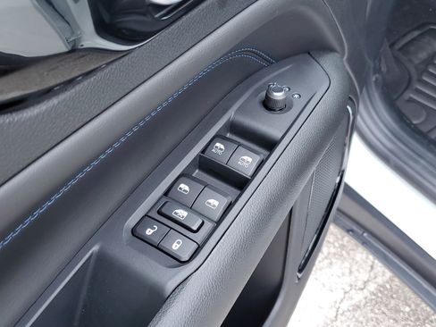 New 2026 Jeep Compass Limited image 16