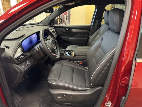 Used 2025 Buick Enclave Preferred image 6