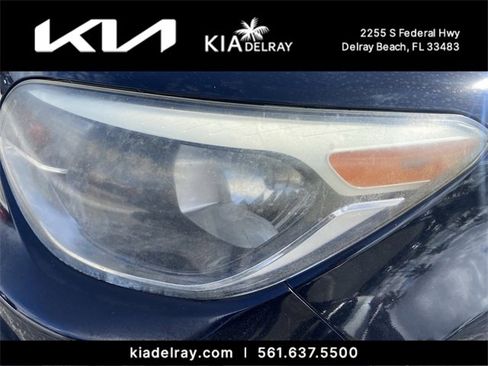 Used 2016 Kia Soul + image 6