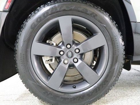 Used 2022 Land Rover Defender 90 X-Dynamic HSE image 29