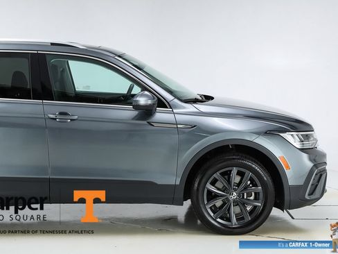 Used 2024 Volkswagen Tiguan SE w/ Panoramic Sunroof Package FWD image 51
