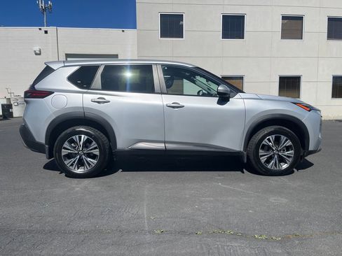 Used 2023 Nissan Rogue SV AWD/4WD image 12