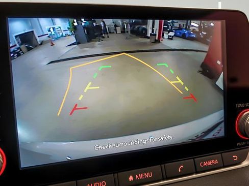 Used 2025 Nissan Sentra SR image 19