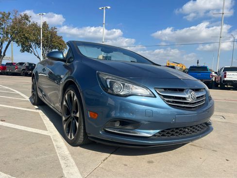 Used 2016 Buick Cascada Premium image 4