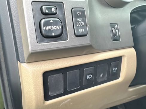 Used 2014 Toyota Sequoia SR5 image 45