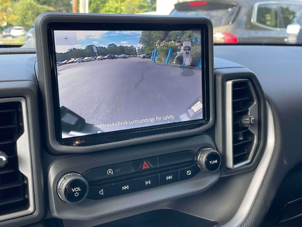 Used 2022 Ford Bronco Sport Outer Banks w/ Tech Package AWD/4WD image 29