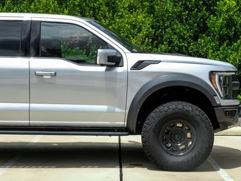 Used 2023 Ford F150 Raptor w/ Raptor Carbon Fiber Package AWD/4WD image 12
