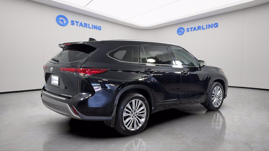 Used 2023 Toyota Highlander Platinum AWD/4WD image 9