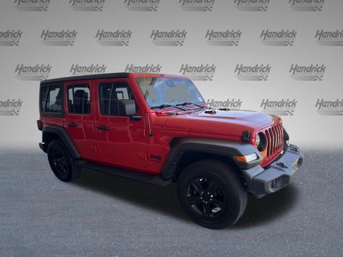 Used 2022 Jeep Wrangler Unlimited Sport AWD/4WD image 2