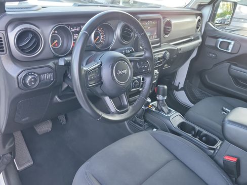 Used 2022 Jeep Gladiator Sport AWD/4WD image 19
