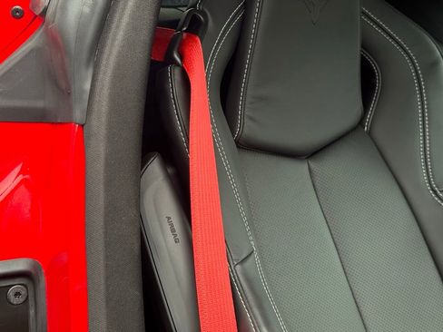 Used 2021 Chevrolet Corvette Stingray Coupe w/ Z51 Performance Package image 60