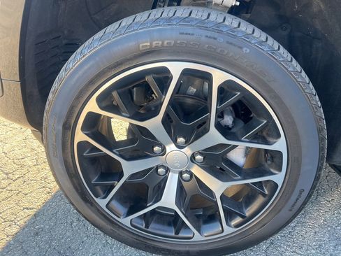 Used 2023 Jeep Grand Cherokee Summit image 10