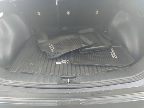 Used 2023 Toyota Corolla Cross L image 16