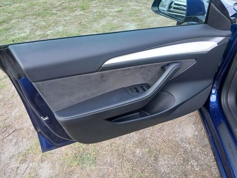 Used 2023 Tesla Model 3 Standard Range RWD image 11