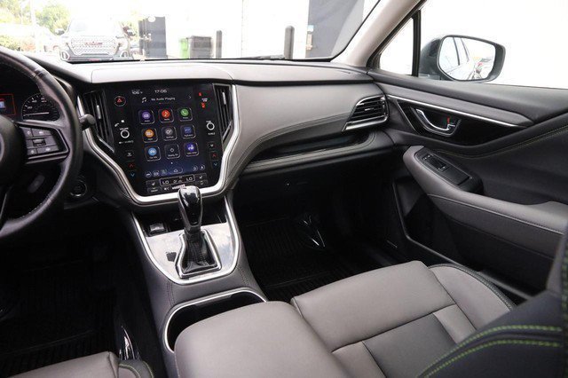 Used 2025 Subaru Outback Onyx Edition AWD/4WD image 27