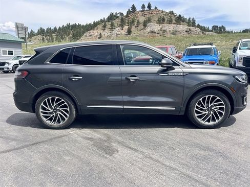 Used 2019 Lincoln Nautilus Reserve AWD/4WD image 5