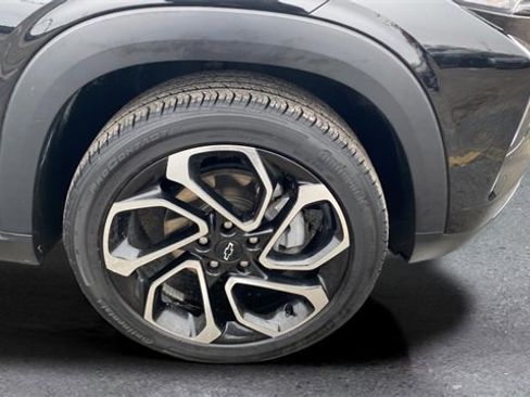 Used 2024 Chevrolet Trax RS w/ Sunroof Package image 21