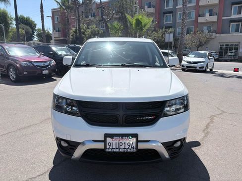 Used 2015 Dodge Journey Crossroad w/ Flexible Seating Group FWD image 2