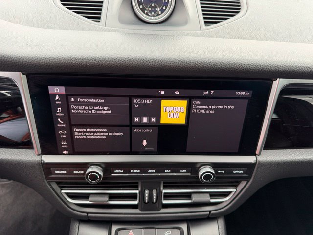Used 2021 Porsche Macan AWD/4WD image 35