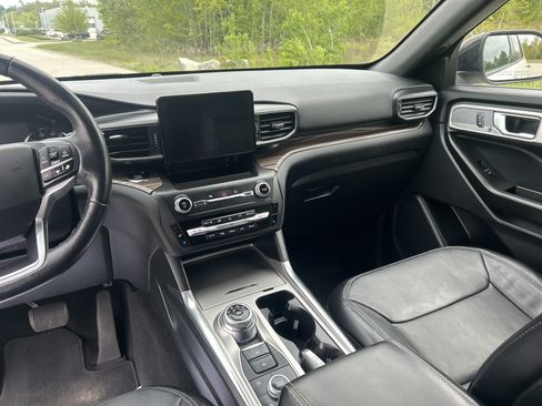 Used 2020 Ford Explorer Limited AWD/4WD image 20