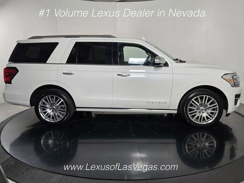 Used 2023 Ford Expedition Platinum AWD/4WD image 7
