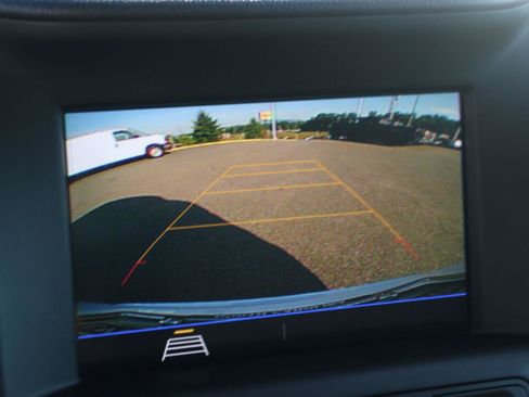 Used 2020 GMC Terrain SLE FWD image 23