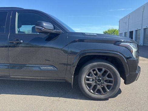 Used 2024 Toyota Sequoia Platinum AWD/4WD image 13