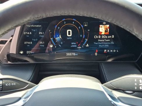 Used 2025 Chevrolet Equinox LT FWD image 16
