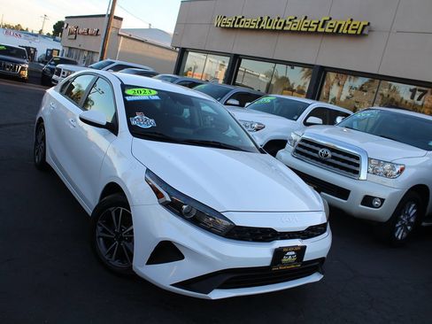 Used 2023 Kia Forte LXS FWD image 31